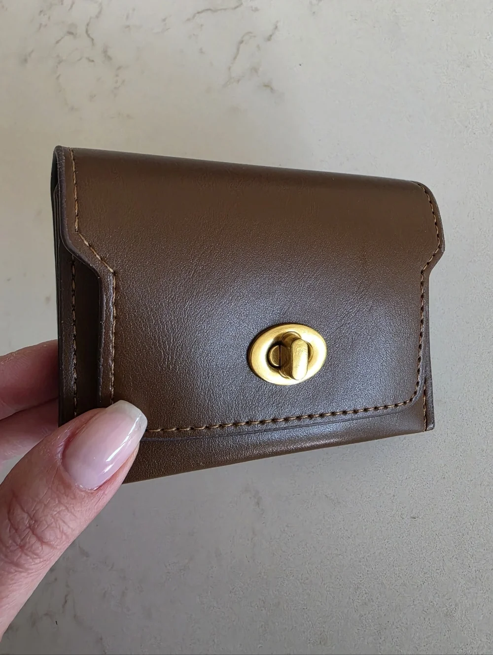 Faux Leather Turnlock Wallet 🤎 Accordion Wallet | Quiet Luxury Aesthetic